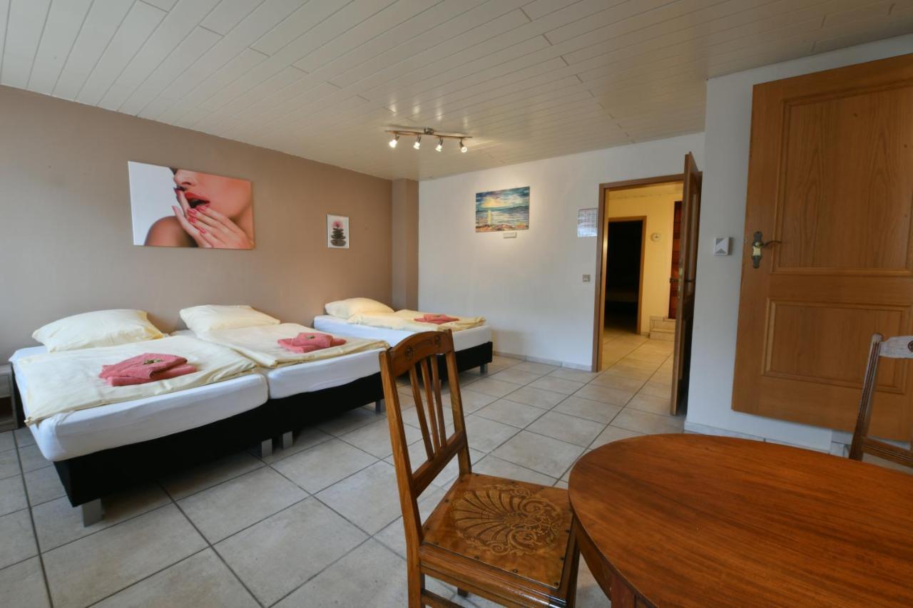 Gasthof Zur Grafschaft Veldenz ภายนอก รูปภาพ